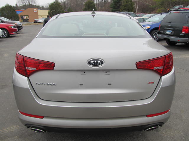 Kia Optima 2011 photo 2