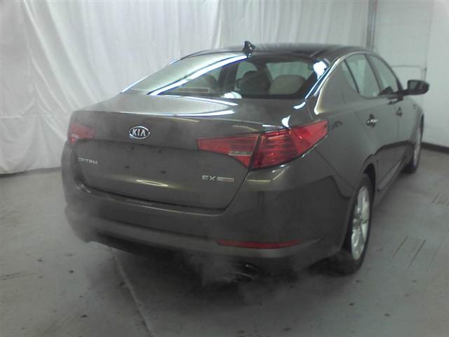 Kia Optima 2011 photo 2