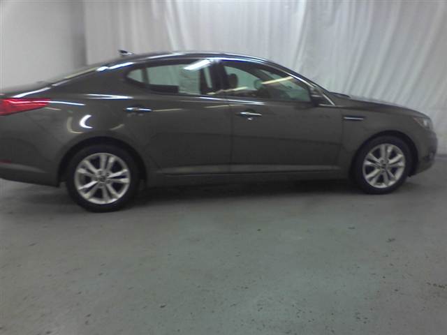 Kia Optima 2011 photo 3