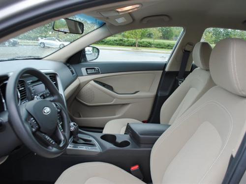 Kia Optima 2011 photo 2