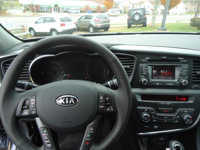 Kia Optima 2011 photo 4