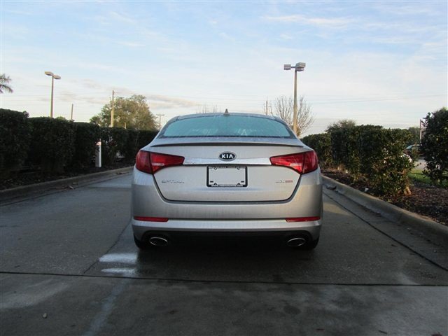Kia Optima 2011 photo 4