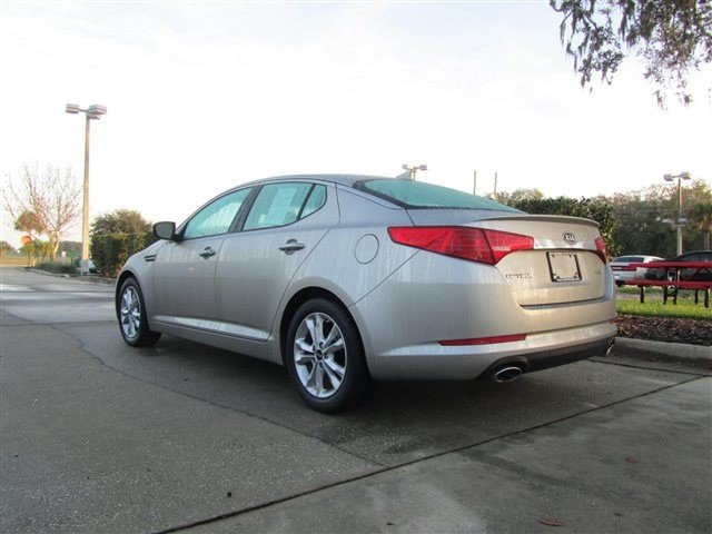 Kia Optima 2011 photo 3
