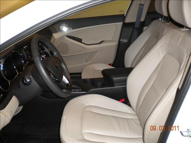 Kia Optima 2011 photo 3