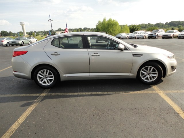 Kia Optima 2011 photo 3