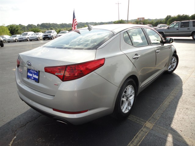 Kia Optima 2011 photo 4