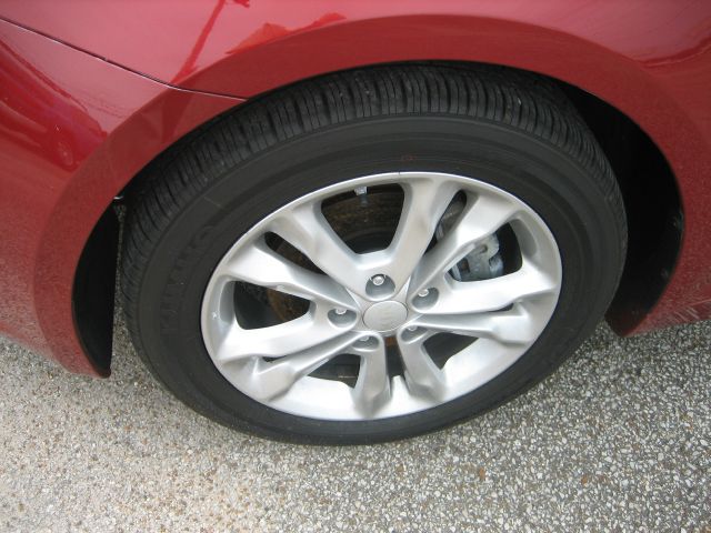 Kia Optima 2012 photo 2