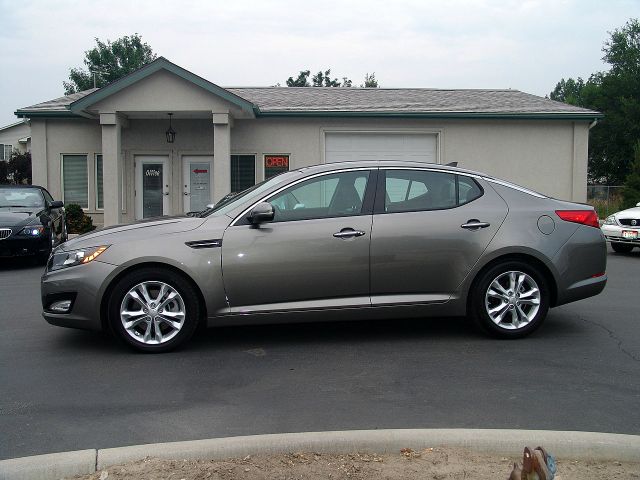 Kia Optima 2012 photo 1