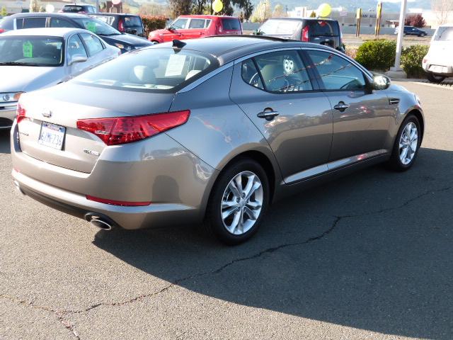 Kia Optima 2013 photo 5