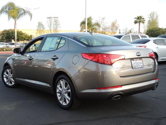 Kia Optima 2013 photo 2