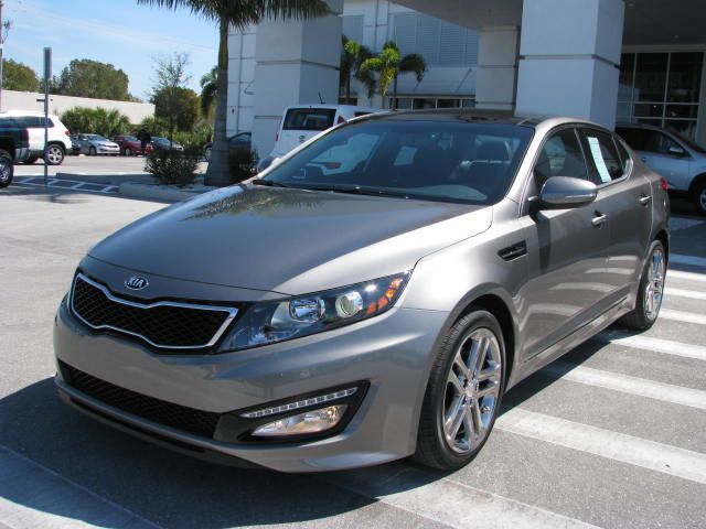 Kia Optima AWD, REAR DVD, Navigation, 3RD ROW, Mem/heat Seats Unspecified