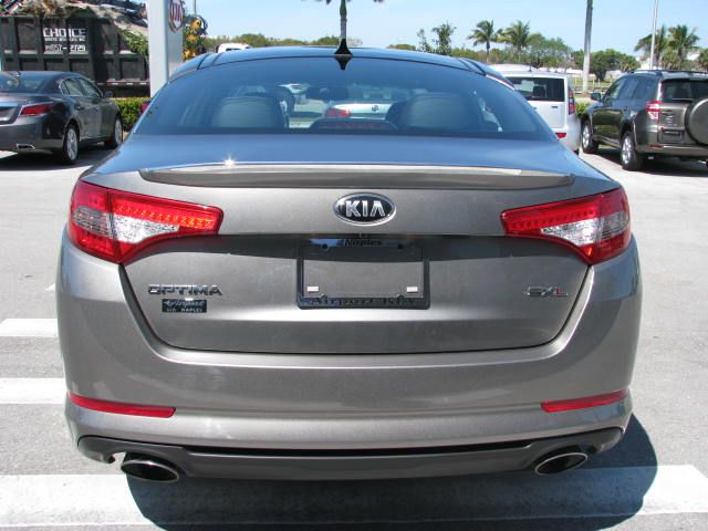 Kia Optima 2013 photo 2