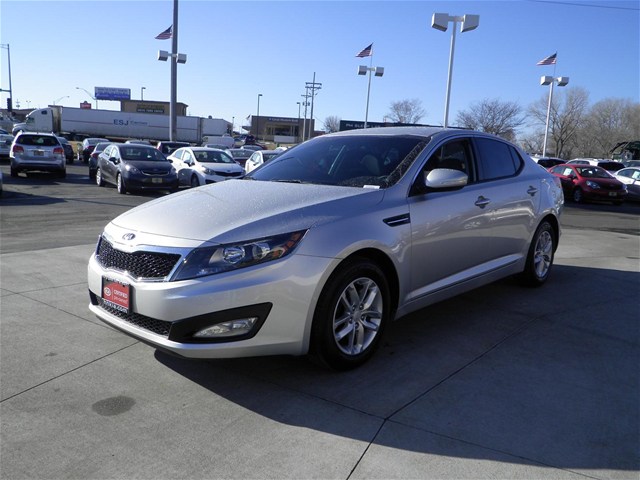 Kia Optima Elk Conversion Van Unspecified