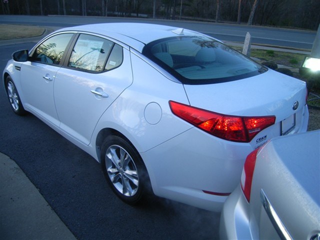 Kia Optima Elk Conversion Van Unspecified