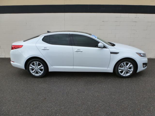 Kia Optima 2013 photo 1