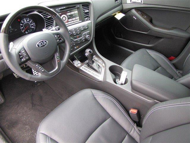 Kia Optima 2013 photo 1