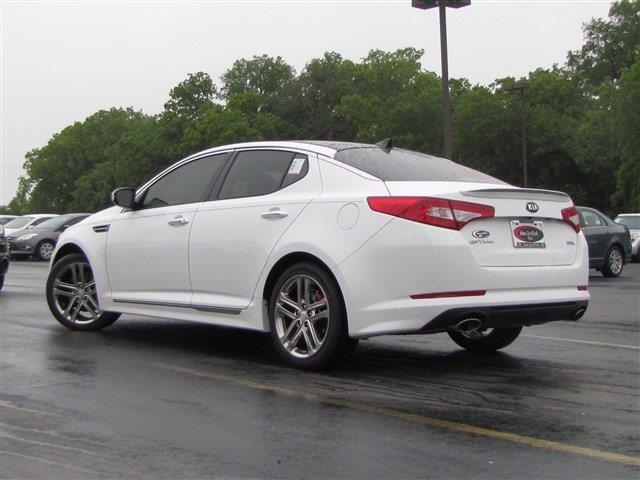Kia Optima 2013 photo 4