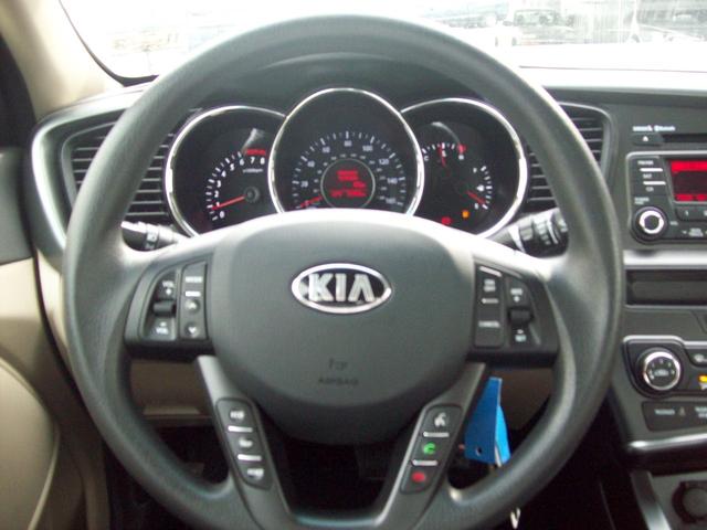 Kia Optima 2013 photo 2