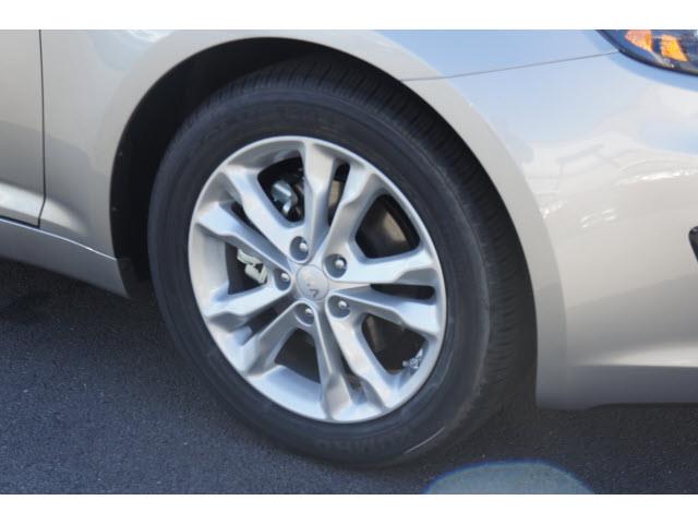 Kia Optima Open-top Sedan