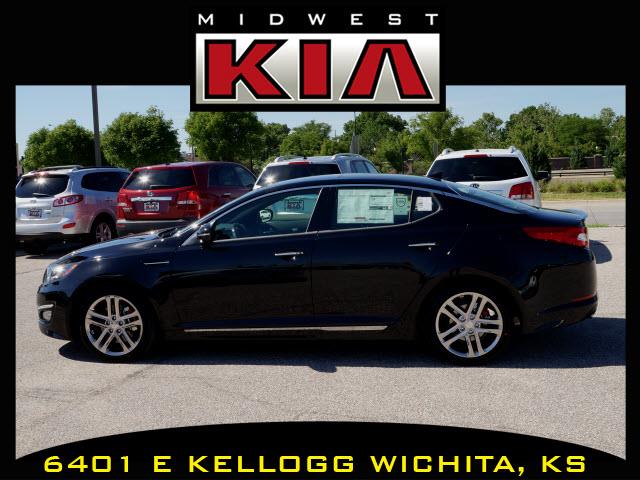 Kia Optima AWD, REAR DVD, Navigation, 3RD ROW, Mem/heat Seats Sedan