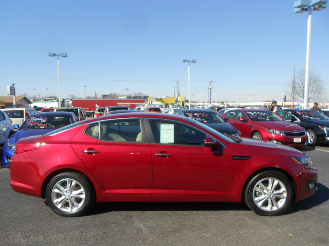 Kia Optima 2013 photo 2