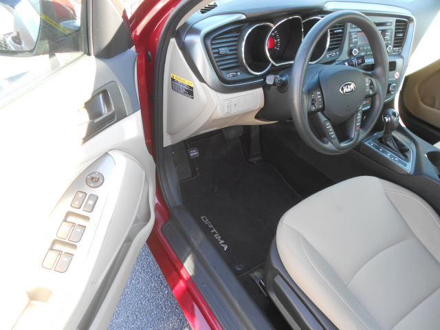 Kia Optima 2013 photo 5