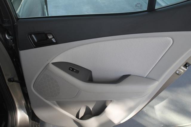 Kia Optima Elk Conversion Van Unspecified