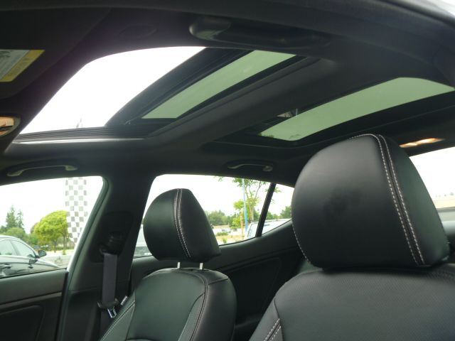 Kia Optima 2013 photo 12