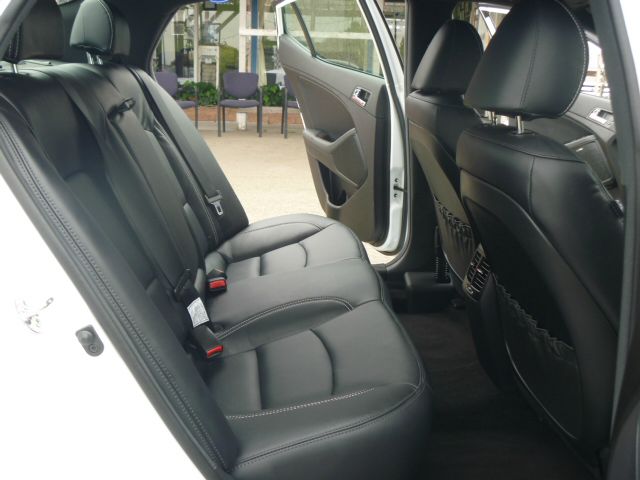 Kia Optima 2013 photo 31