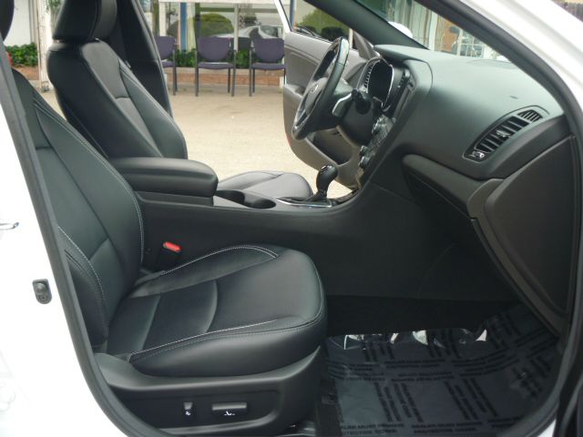 Kia Optima 2013 photo 34