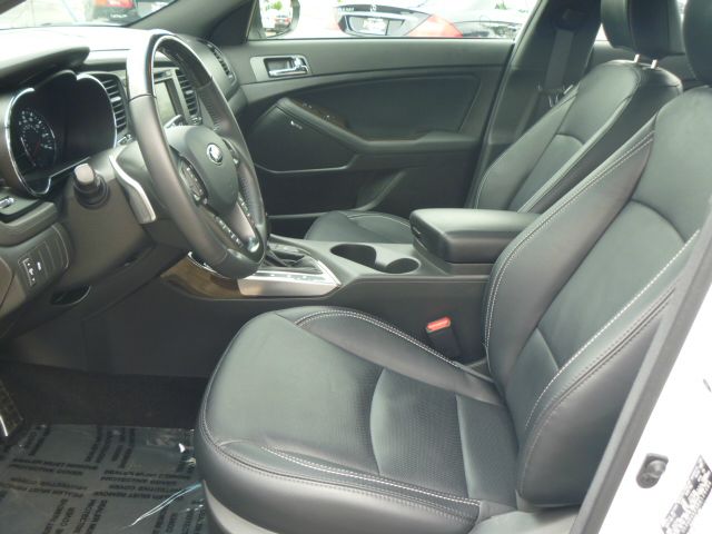 Kia Optima 2013 photo 38