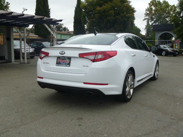 Kia Optima 2013 photo 42