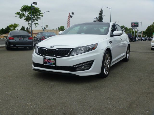 Kia Optima 2013 photo 44