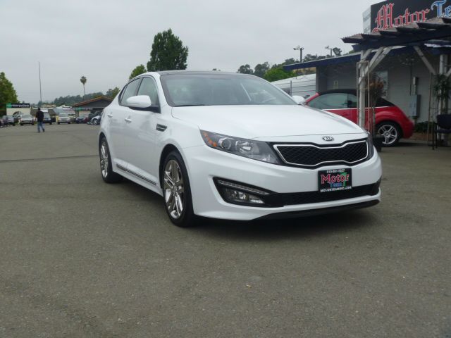 Kia Optima 2013 photo 45
