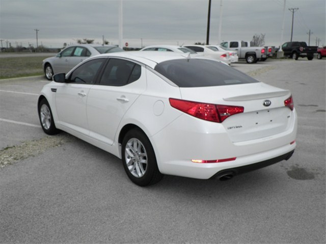 Kia Optima 2013 photo 3