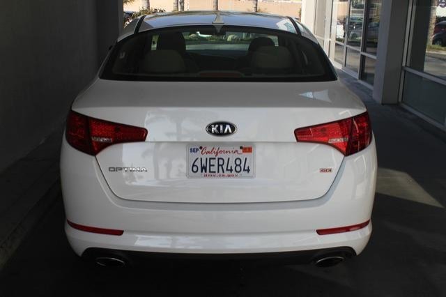 Kia Optima Elk Conversion Van Unspecified