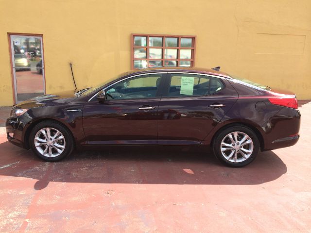 Kia Optima 2013 photo 1