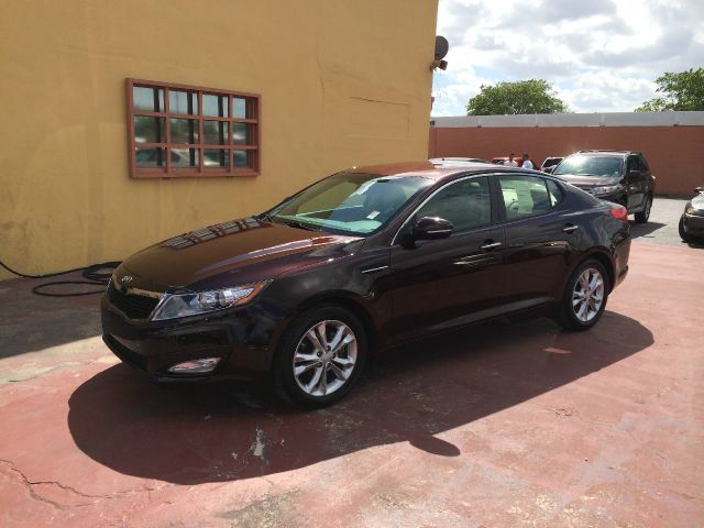 Kia Optima 2013 photo 2