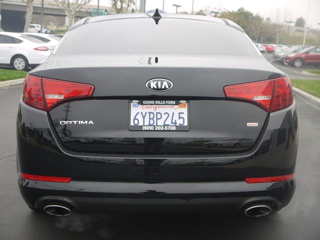 Kia Optima 2013 photo 2