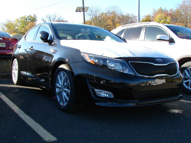 Kia Optima 2014 photo 1