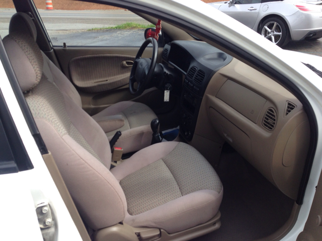 Kia Rio 2002 photo 5