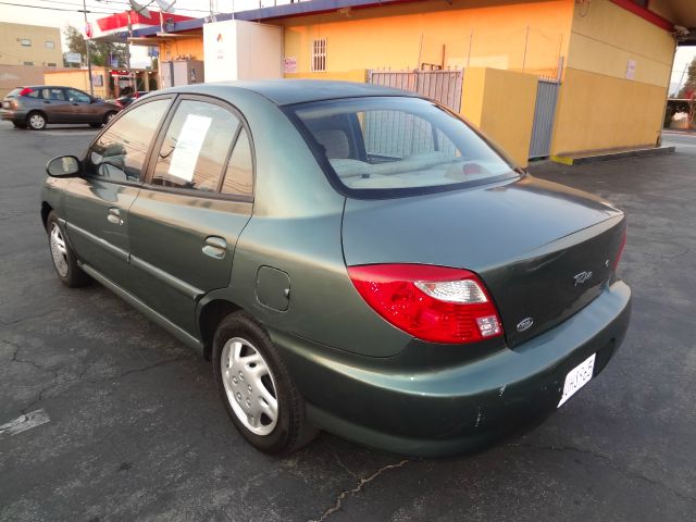 Kia Rio 2002 photo 7