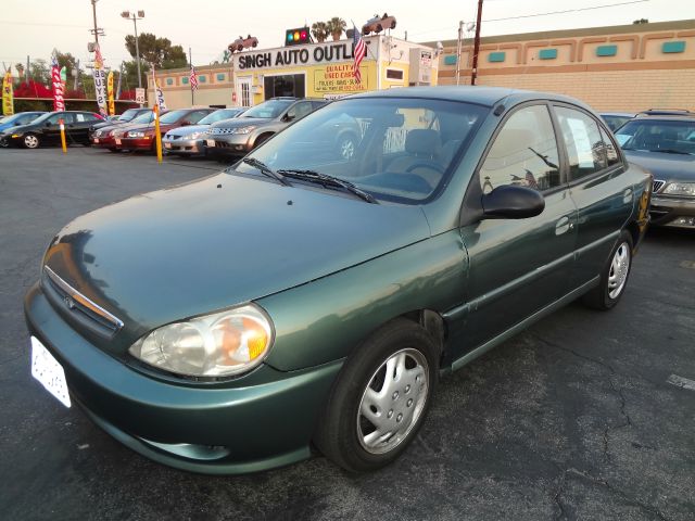 Kia Rio 2002 photo 8