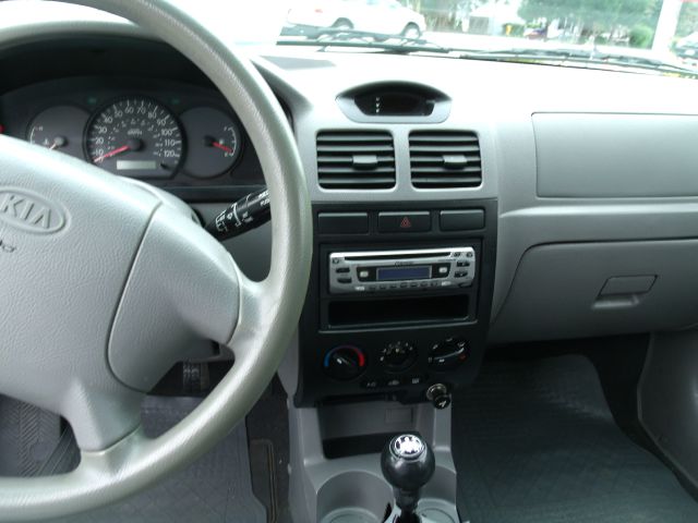 Kia Rio 3.5tl W/tech Pkg Sedan