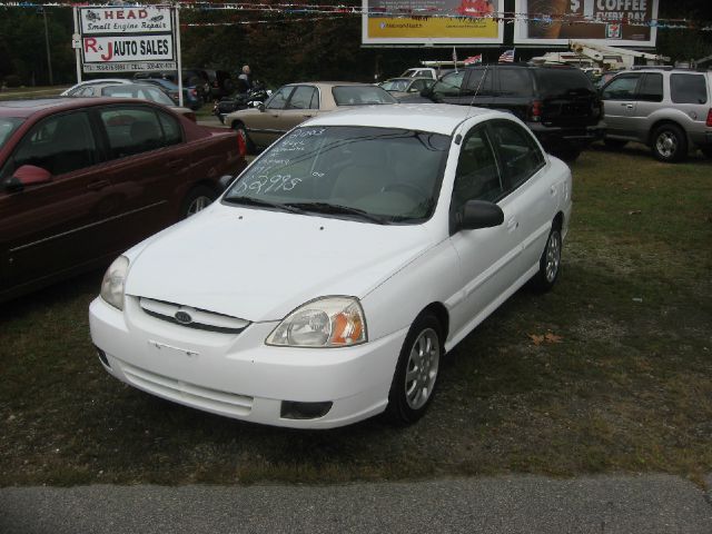 Kia Rio 2003 photo 2