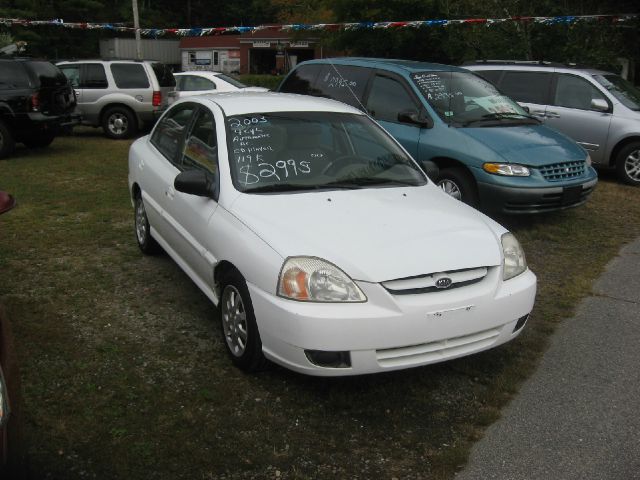 Kia Rio 2003 photo 3