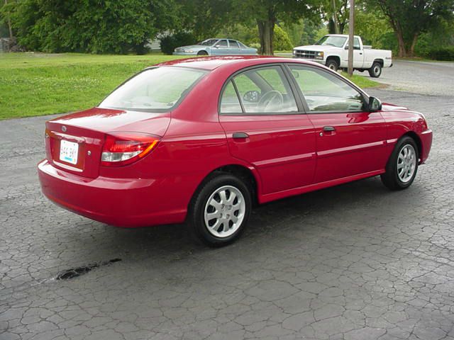 Kia Rio 2003 photo 1
