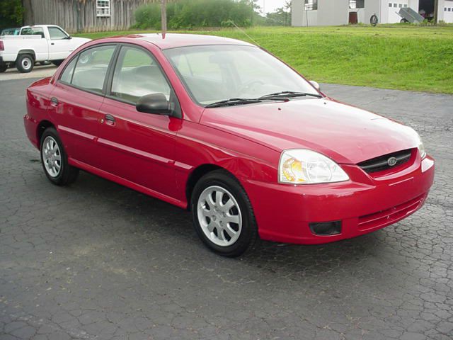 Kia Rio 2003 photo 4