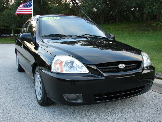 Kia Rio 2003 photo 4