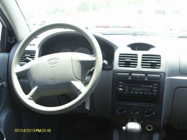 Kia Rio 3.5tl W/tech Pkg Sedan